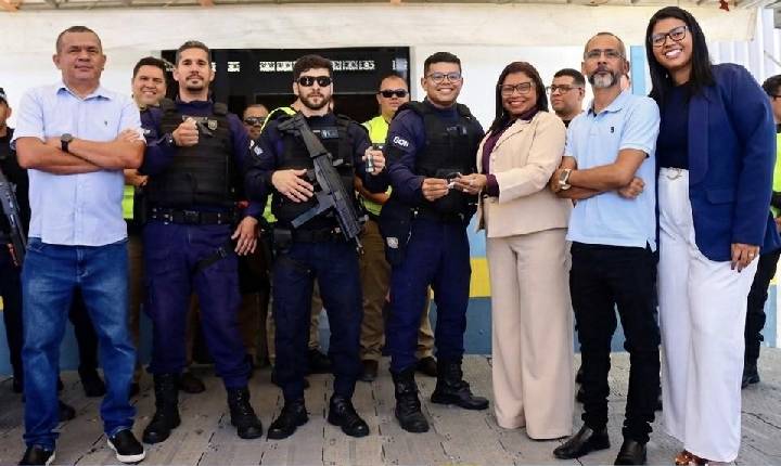 Fortalecimento na Segurança: Ao lado da prefeita Nilda, vereadora Rafaela de Nilda acompanha entrega de novas viaturas em Parnamirim