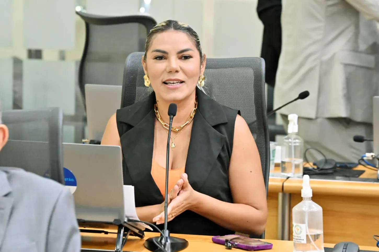 EUDIANE MACEDO DEIXA O PV E SE FILIA AO UNIÃO BRASIL