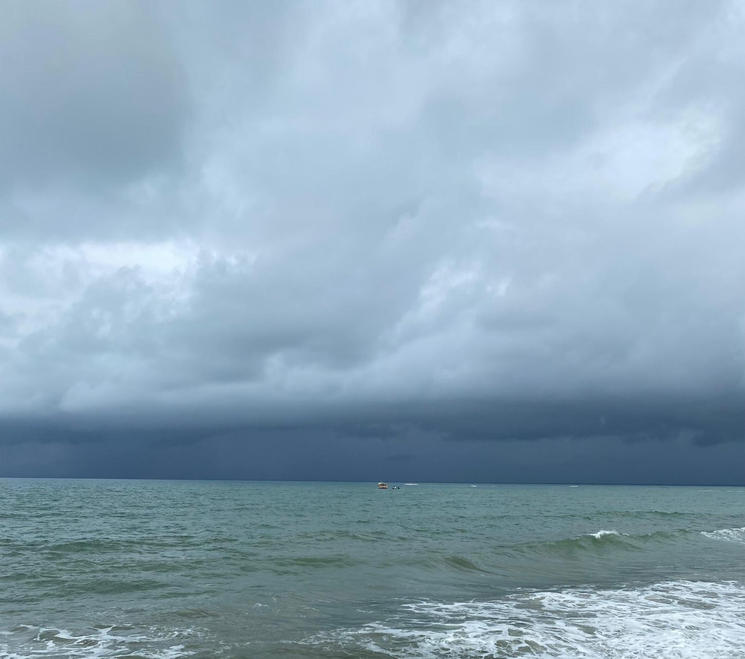 INMET EMITE ALERTA DE CHUVAS E VENTOS FORTES NO RN