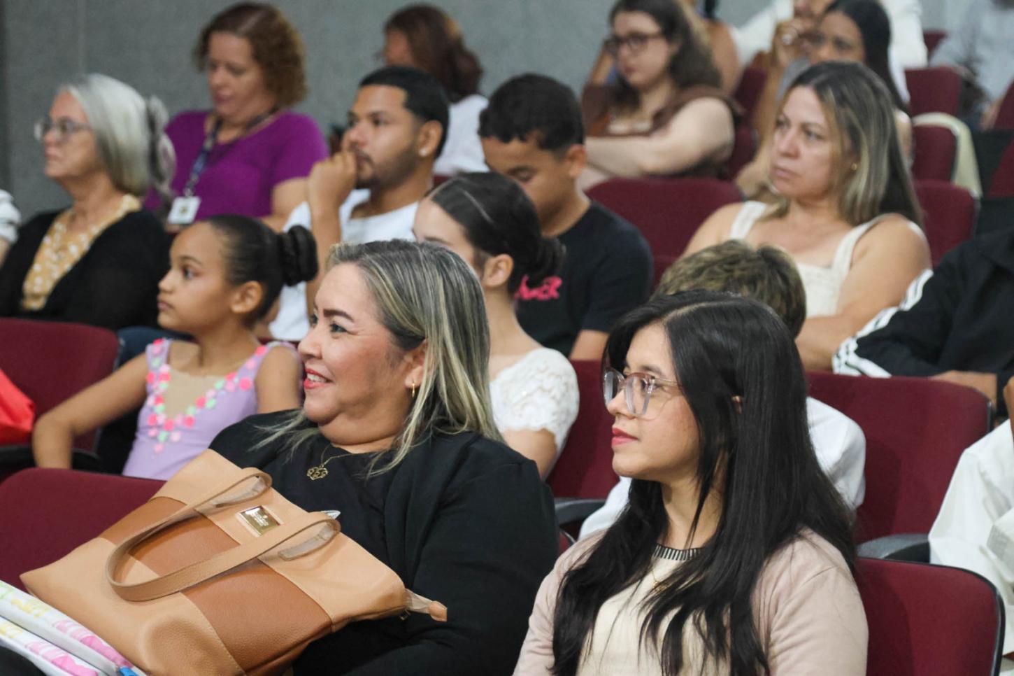 Prefeitura realiza assinatura de Termo de Fomento para projetos da infância e adolescência