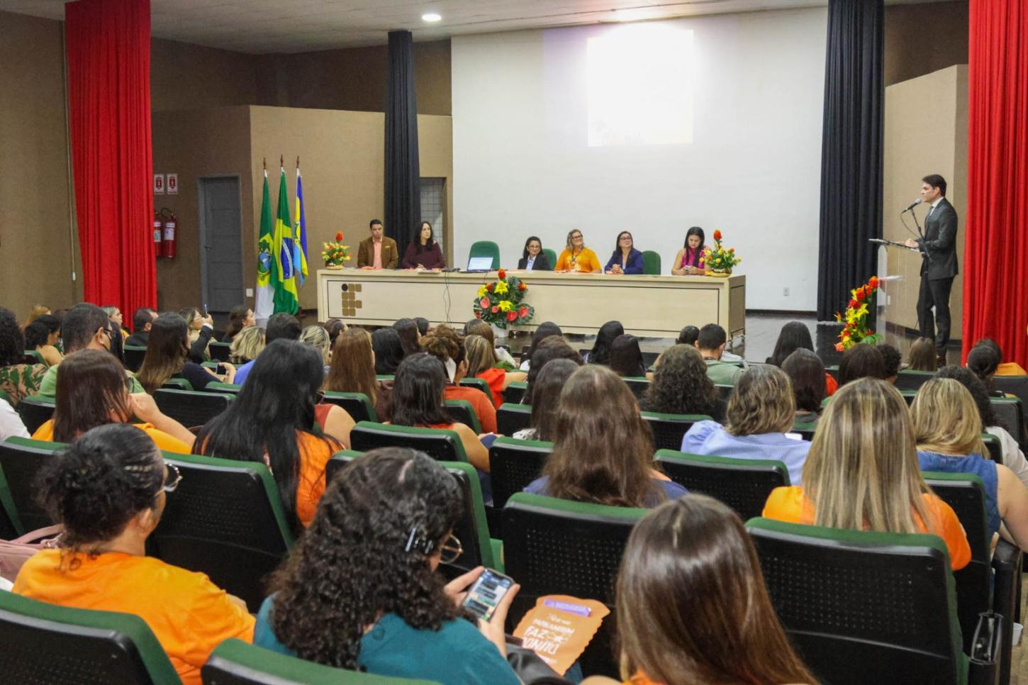 Parnamirim realiza seminário “Parnamirim Faz Bonito” em alusão ao Maio Laranja