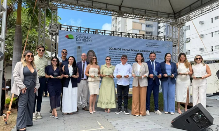 Prefeitura de Extremoz é homenageada na Bienal Cápsula do Tempo por ações de proteção ao meio ambiente